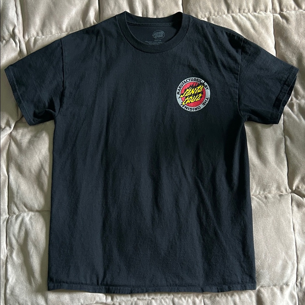 Santa Cruz men’s black t-shirt red yellow circle graphic size medium